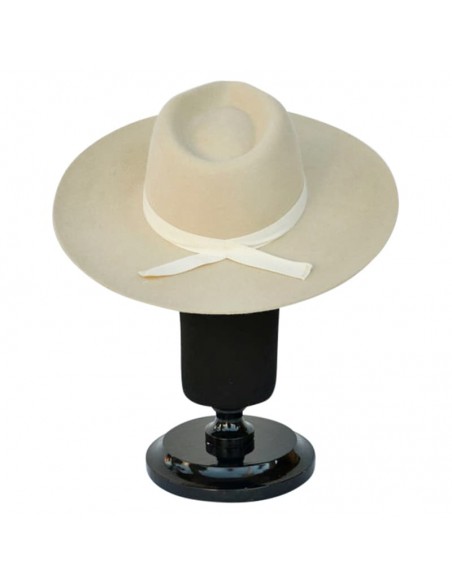 Chapeau à large bord de couleur crème de type Fedora