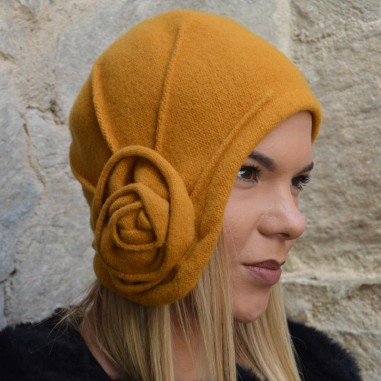 Bonnet en laine bouillie vintage - couleur moutarde Raceu Hats
