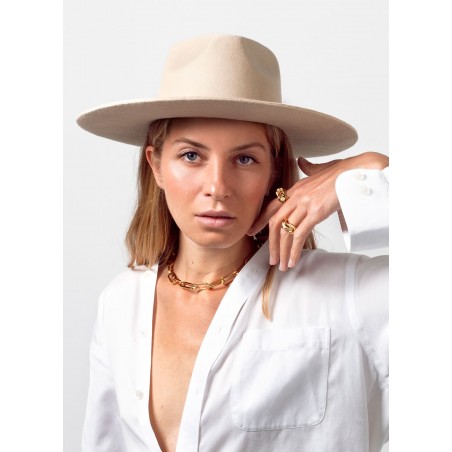 Sombrero Mujer Estilo Fedora en color crema de ala amplia