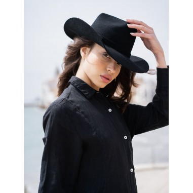Chapeau d'hiver en laine noire pour femme, entièrement fait main