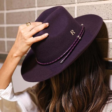 Véritable Style Cowboy avec Notre Chapeau Cowboy Violet - Raceu Hats