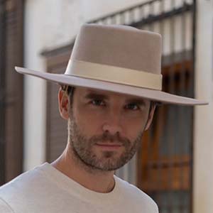 Chapeau d'homme en feutre de laine à bords rigides - Fait à la main en Espagne
